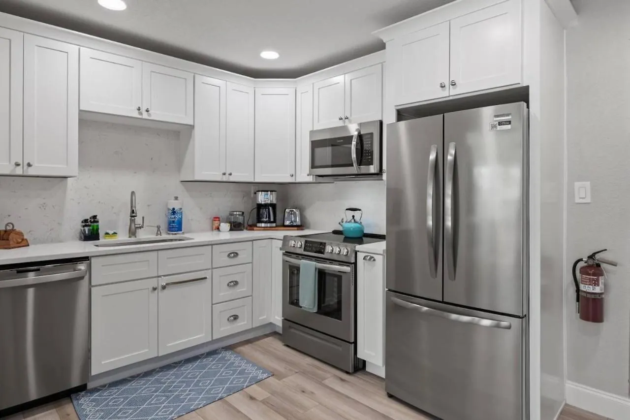 Ferienhaus Tranquil Times A Serene 3Br Close To Rj Stadium With Screened Heated Pool, Outdoor Kitchen And Yard Chess Tampa
