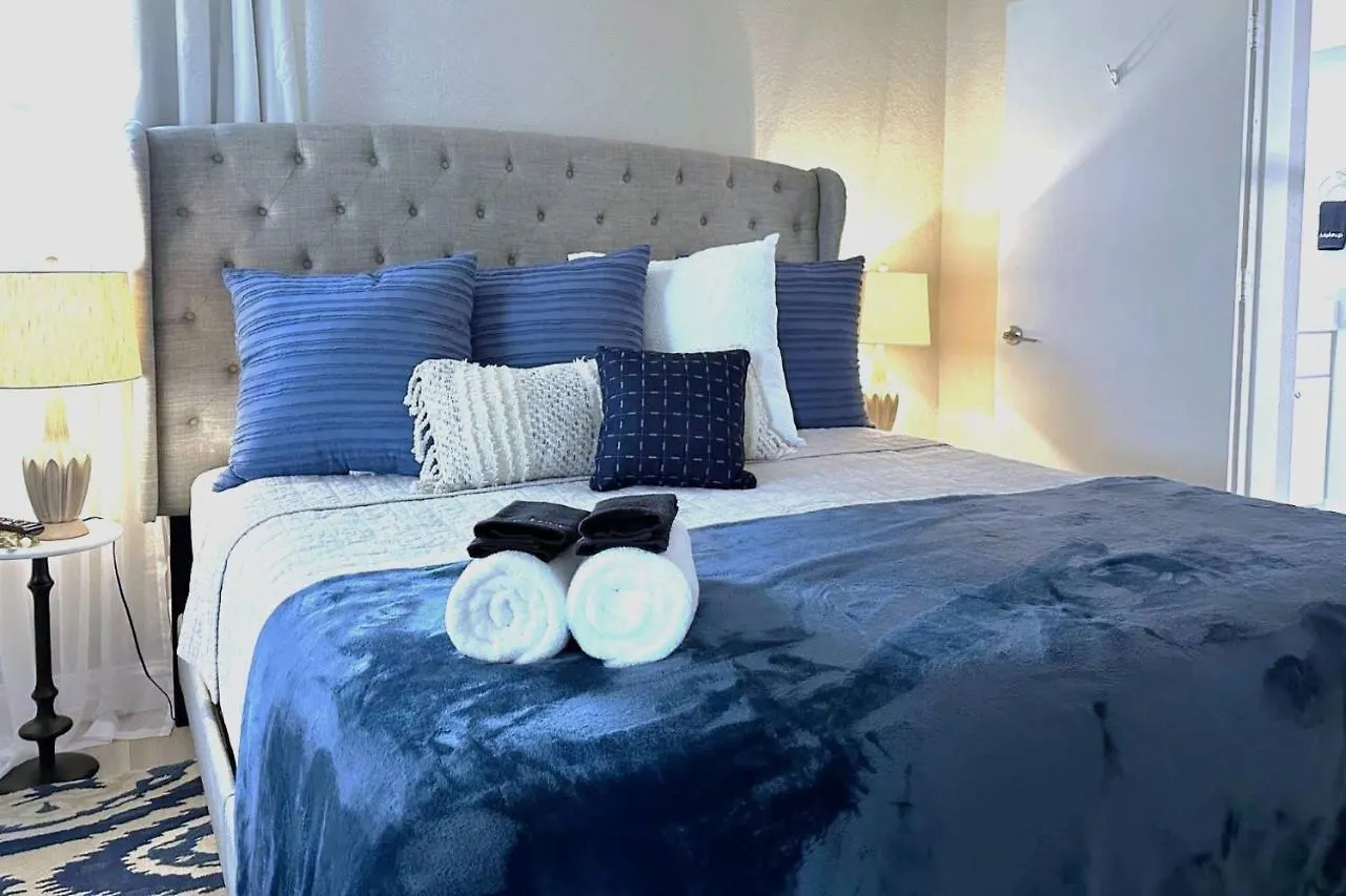 Tranquil Times A Serene 3Br Close To Rj Stadium With Screened Heated Pool, Outdoor Kitchen And Yard Chess Tampa Ferienhaus
